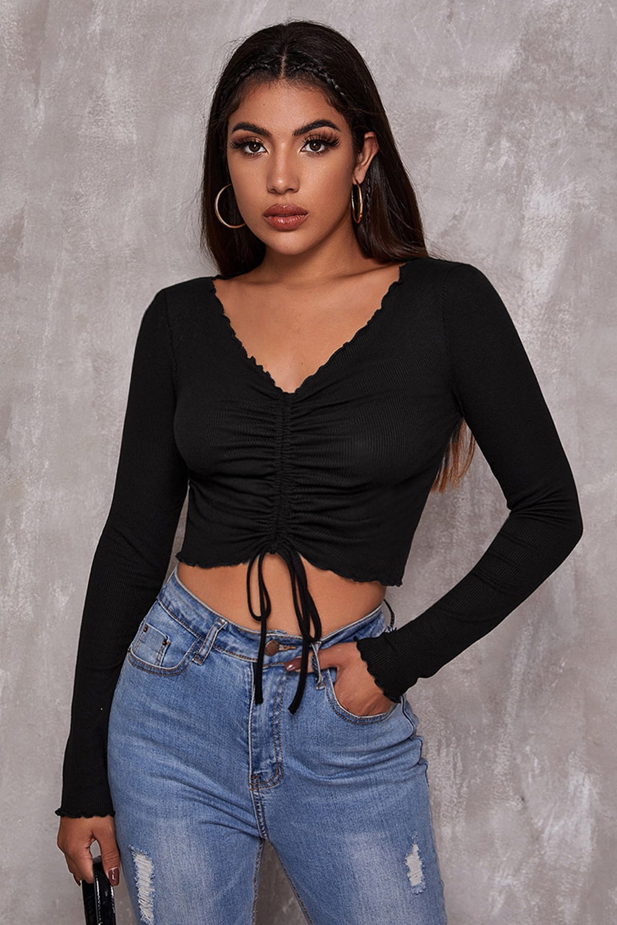 Kadın Siyah Uzun Kollu Büzdürme Bağcık Detaylı Crop Top Bluz - görsel 1