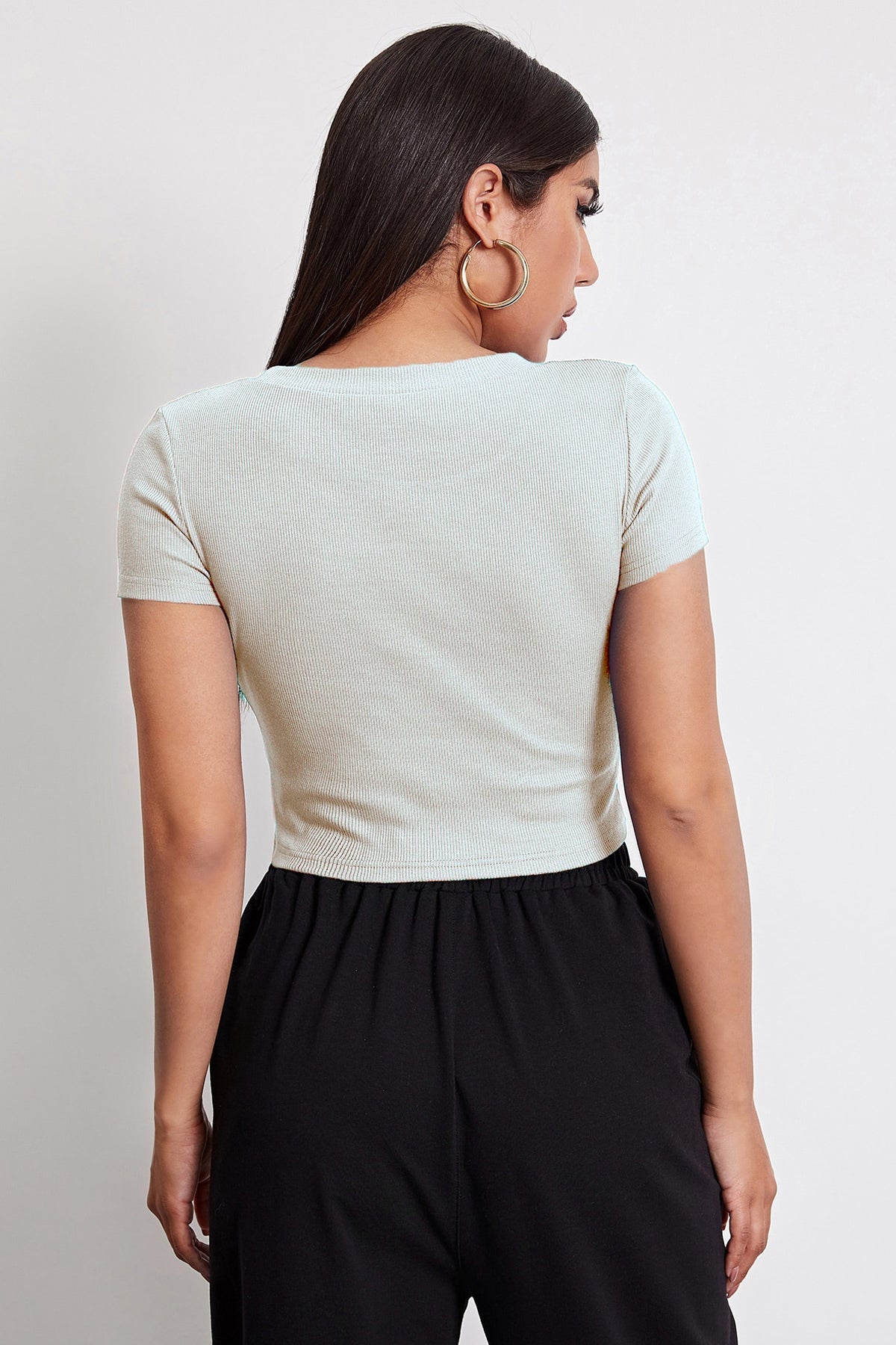 Kadın Beyaz Yuvarlak Yaka Yarım Kol Crop Top Bluz - görsel 3