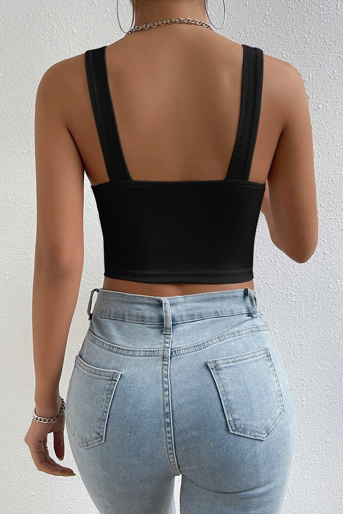 Kadın Siyah Kare Yaka Kalın Askılı Dekolteli Crop Top Bluz - görsel 2