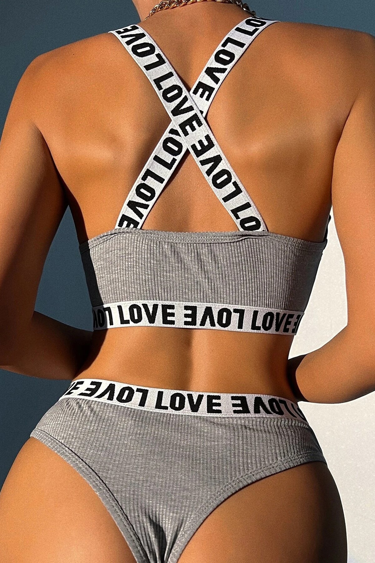 Kadın Gri Çapraz Sırt Ve Love Yazı Detaylı Iç Çamaşır Takımı - görsel 2