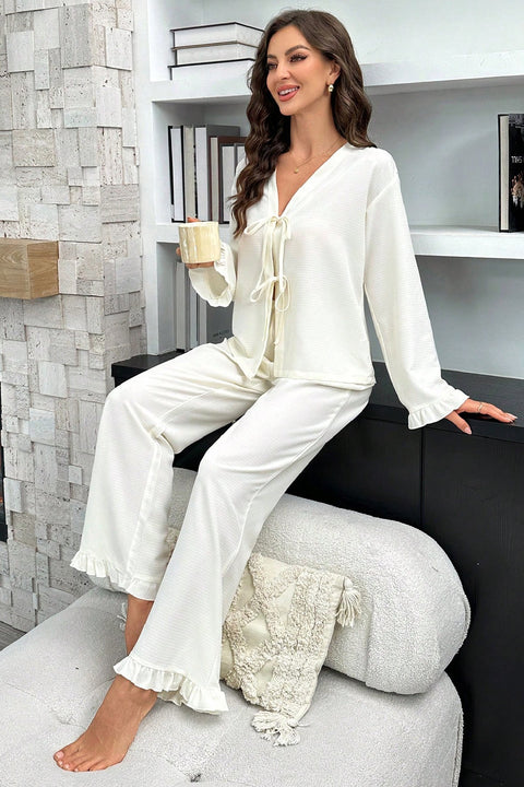 Kadın Beyaz Önden Bağlamalı Kolu ve Paçası Fırfır Detaylı Uzun Kollu Pijama Takımı - görsel 3