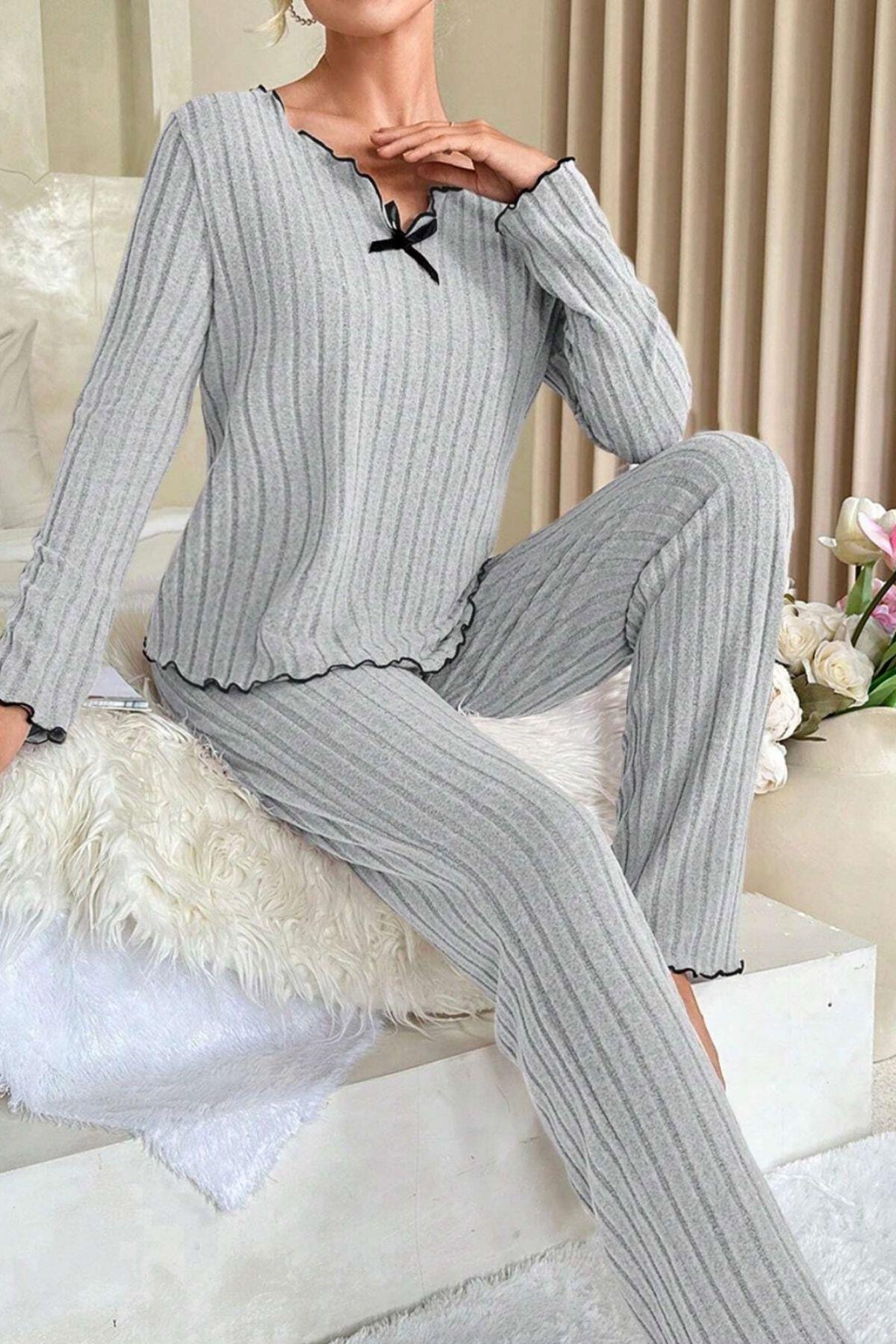 Kadın Gri Çizgili Uzun Kollu Fiyonk Detaylı Pijama Takımı Rahat Mevsimlik - görsel 3