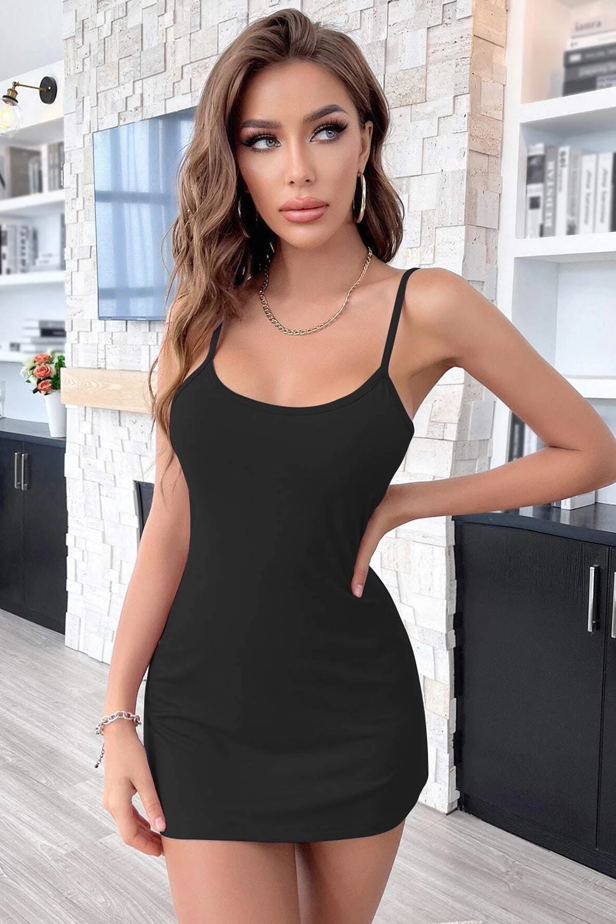 Kadın Siyah Sırt Kısmı Komple Dantelli Mini Gecelik - görsel 4