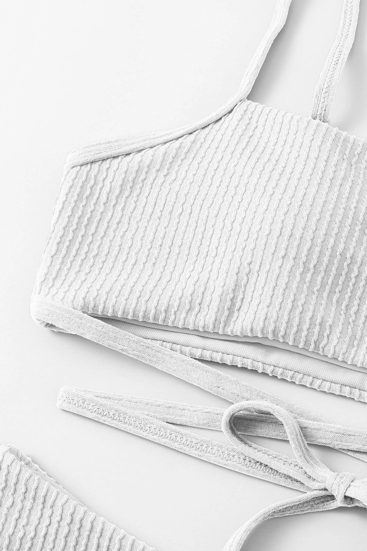 Kadın Beyaz Çapraz Bağlama Detaylı Yüksek Bel Bikini Takımı - görsel 5