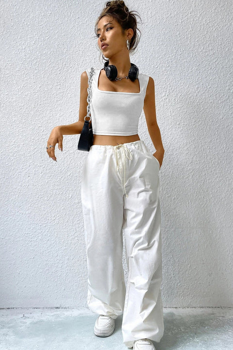 Kadın Beyaz Kare Yaka Kalınlaşan Omuz Detaylı Crop Top Bluz - görsel 4