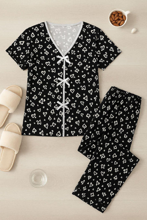 Kadın Siyah Beyaz Kalp Desenli Fiyonklu Kısa Kollu Pijama Takımı - görsel 3