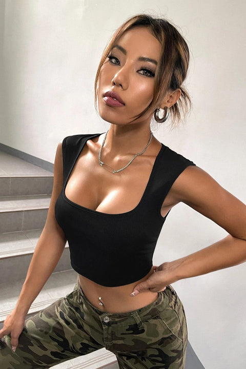 Kadın Siyah Kare Yaka Kalınlaşan Omuz Detaylı Crop Top Bluz - görsel 5