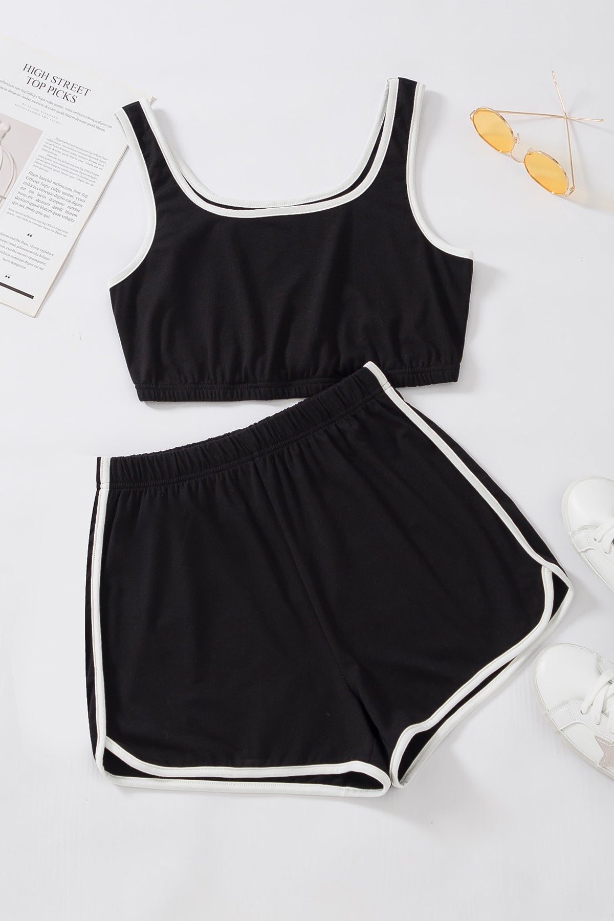 Kadın Siyah Askılı Crop Top ve Şortlu Gecelik Takım - görsel 1