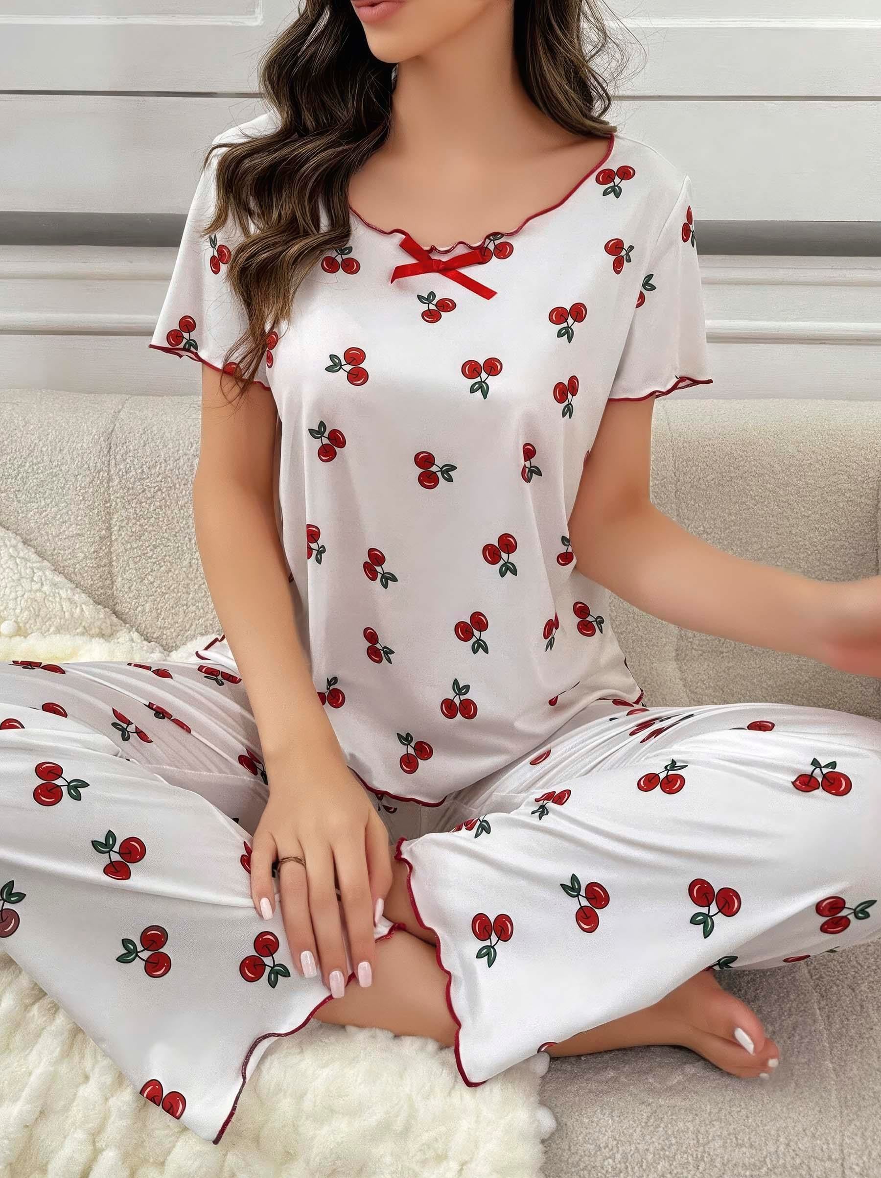 Kadın Beyaz Kiraz Desenli Kısa Kollu Yumuşak Pijama Takımı 5128 - görsel 1