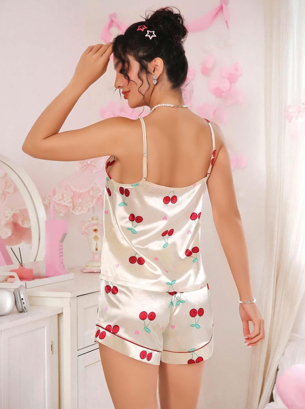 Kadın Ekru Kiraz Desenli Saten Şort Pijama Takımı 2226 - görsel 2