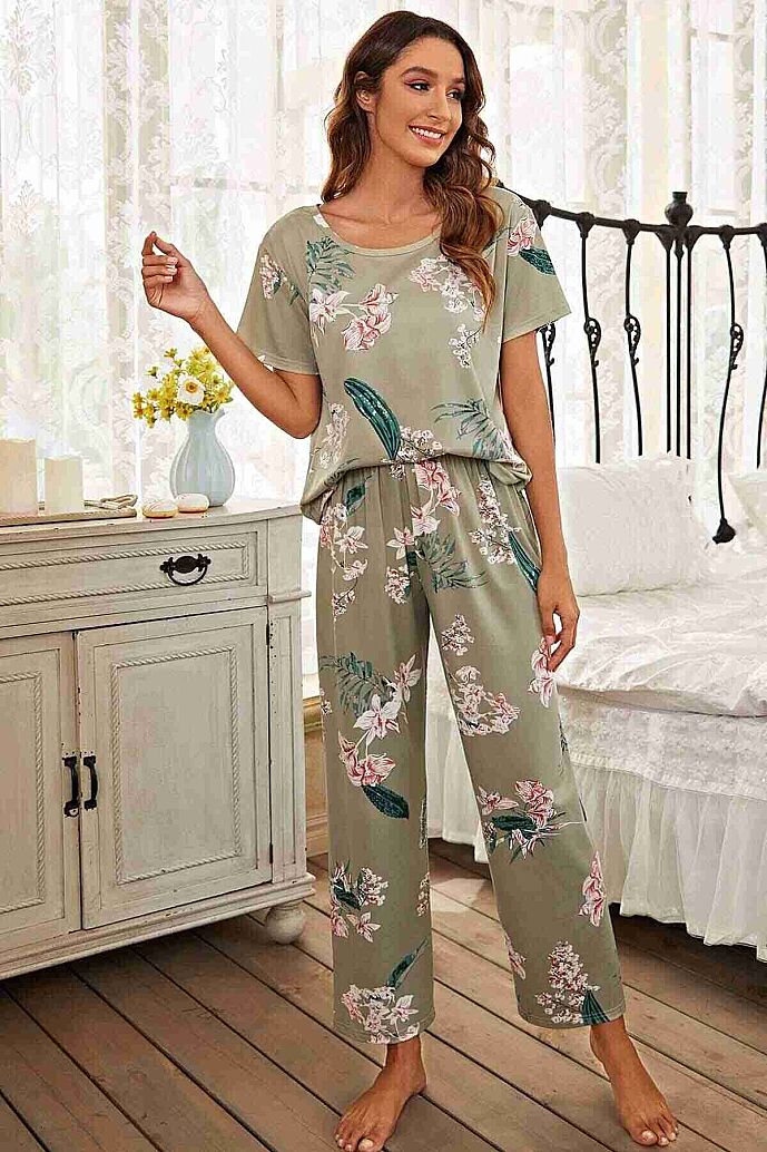 Merry See Çicek Baskılı Soft Kumaş Kısa Kollu Pijama Takımı Çok Renkli - görsel 1