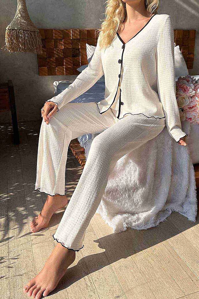Merry See Özel Örme Kumaş Düğmeli Uzun Kollu Pijama Takımı Beyaz - görsel 5