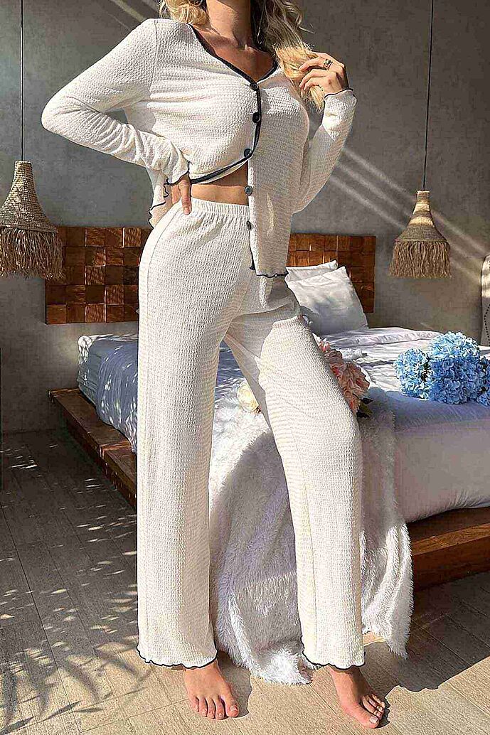 Merry See Özel Örme Kumaş Düğmeli Uzun Kollu Pijama Takımı Beyaz - görsel 6