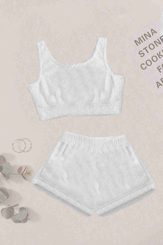 Merry See Tek Renk 1 Takım Kolsuz Askılı Peluş Polar Alt Üst Şortlu Pijama Takımı Beyaz - görsel 1