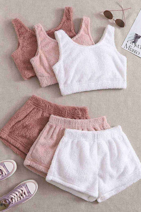 Merry See Tek Renk 1 Takım Kolsuz Askılı Peluş Polar Alt Üst Şortlu Pijama Takımı Beyaz - görsel 2